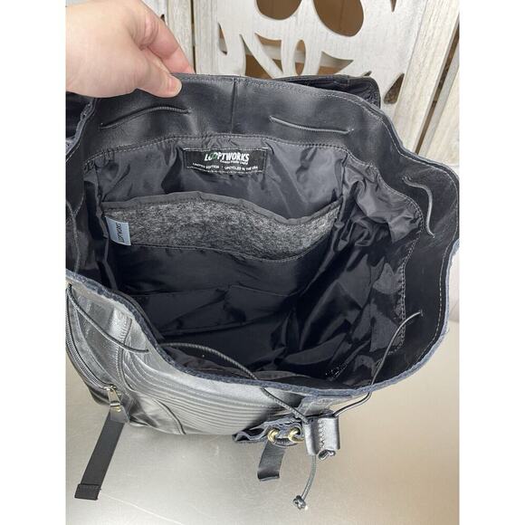 Looptworks Loopt Classics Limited Edition Black Recycled Leather Backpack Bag - Picture 3 of 11